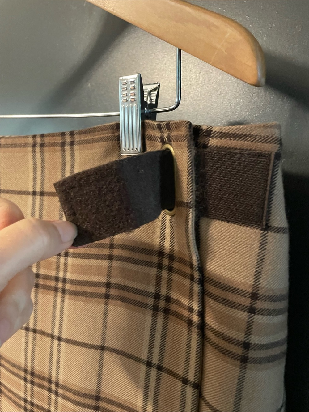Jones New York Sport 100% Wool Plaid Full Wrap Skirt Size 16 Brown - Picture 8 of 8